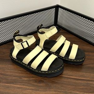 Women's light yellow Dr Marten sandals. New size 8